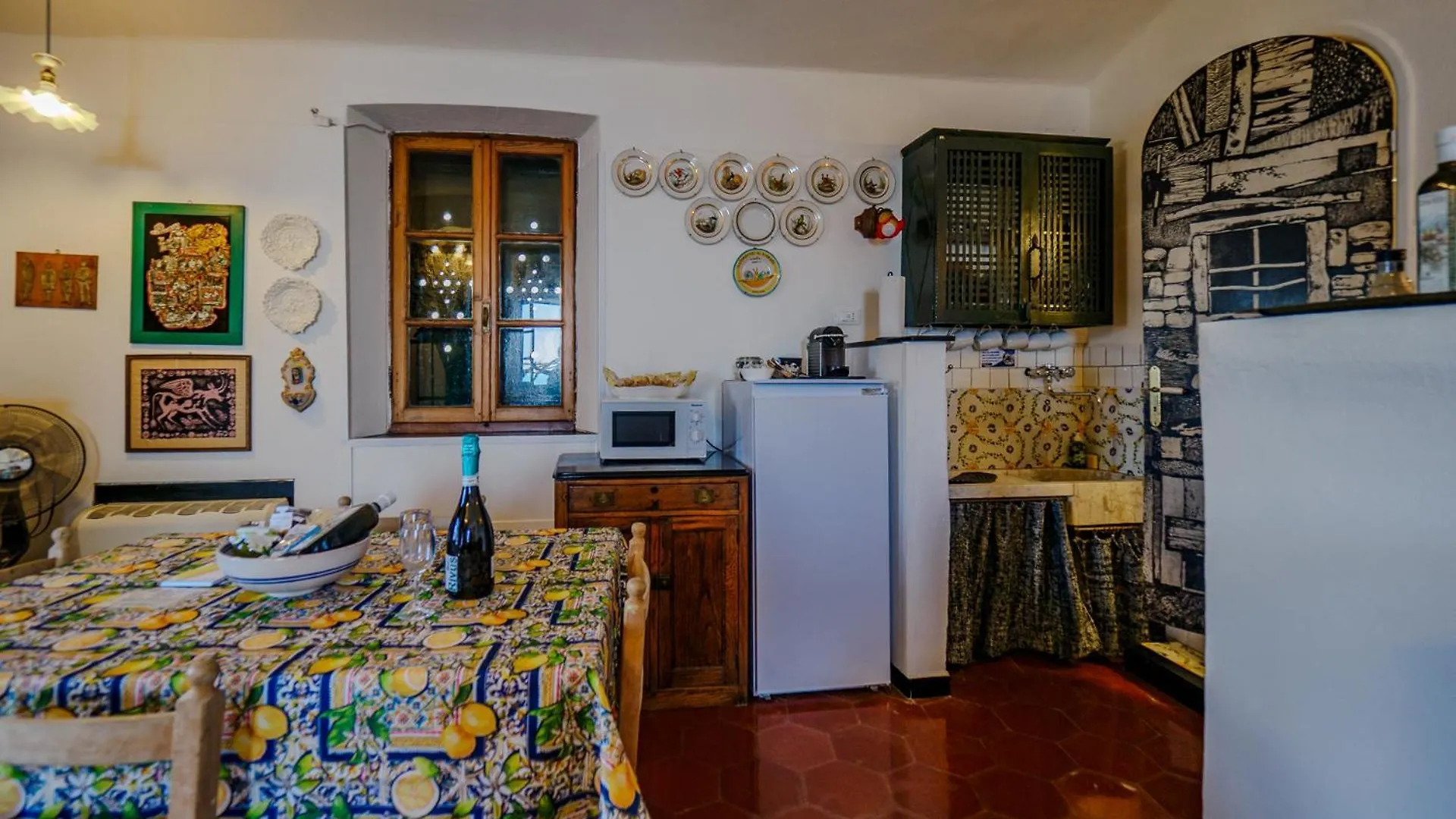 Muin A Ventu Historical Tower Apartment Vernazza