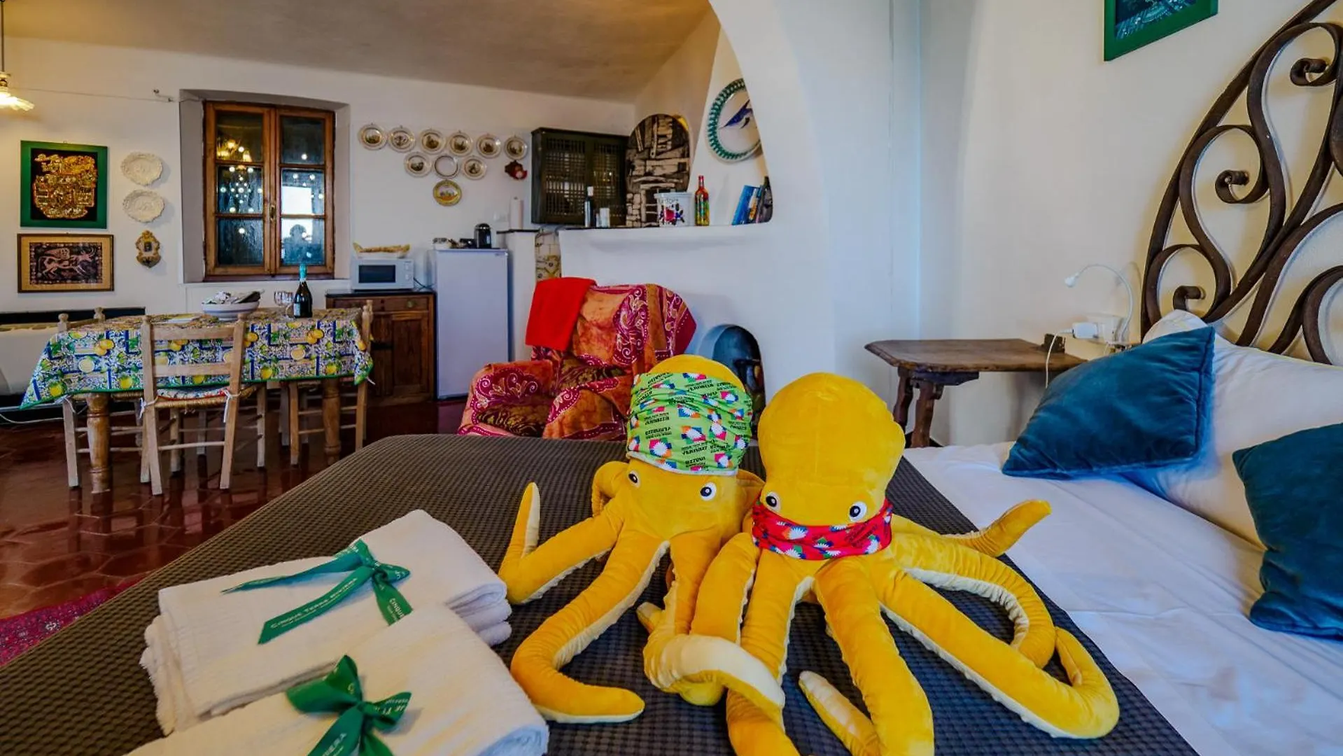 Muin A Ventu Historical Tower Apartment Vernazza Italy