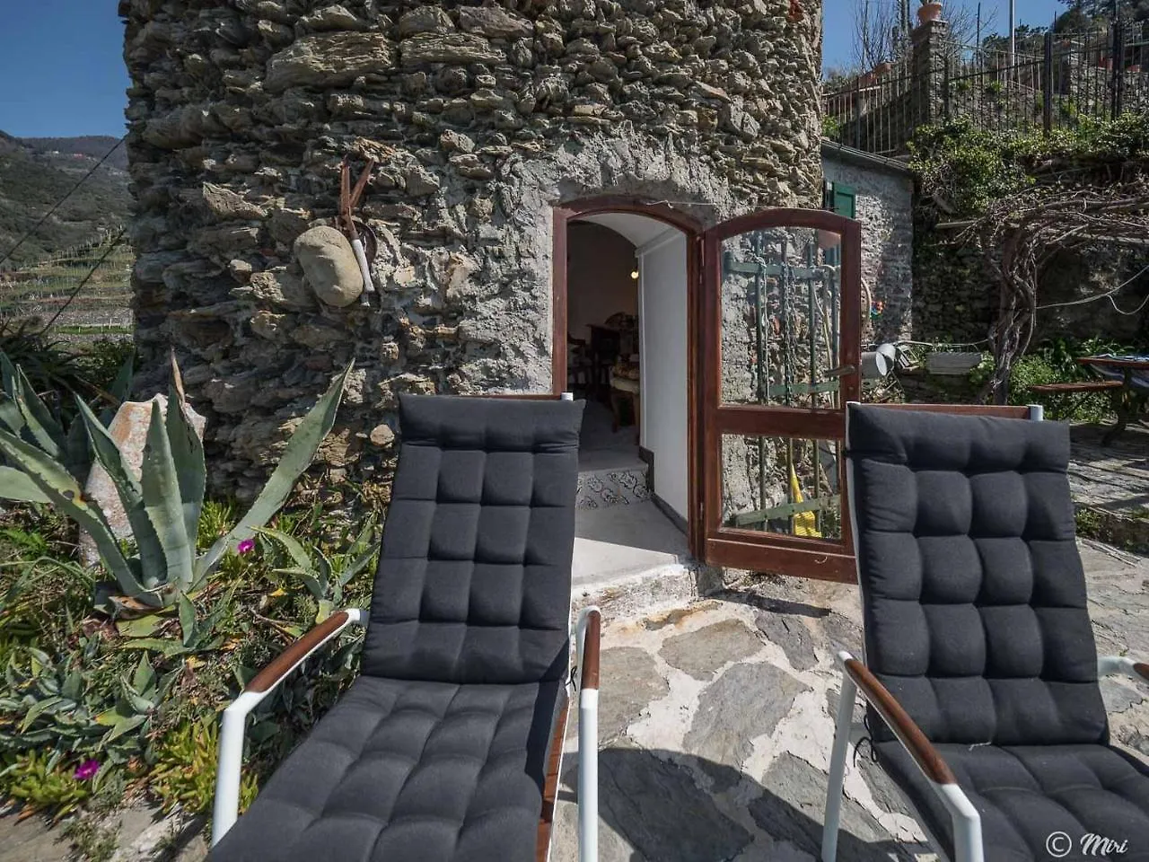 Muin A Ventu Historical Tower Apartment Vernazza
