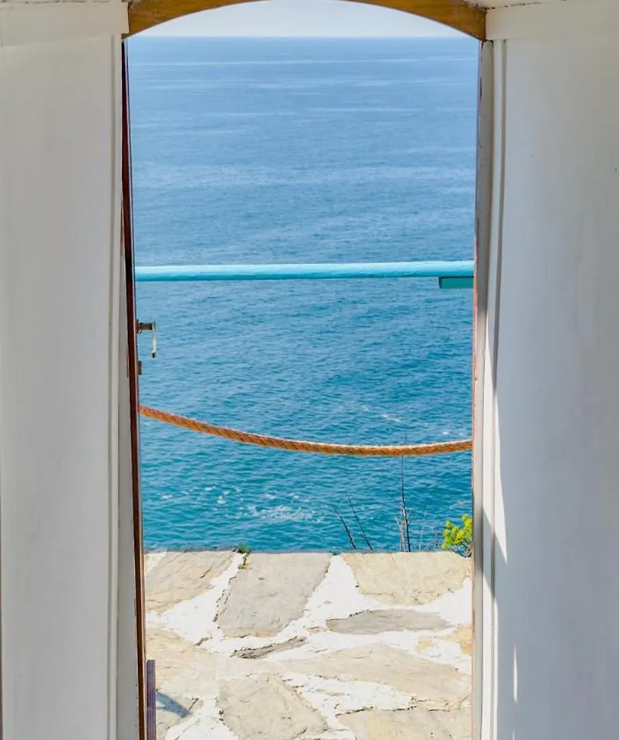 Muin A Ventu Historical Tower Apartment Vernazza