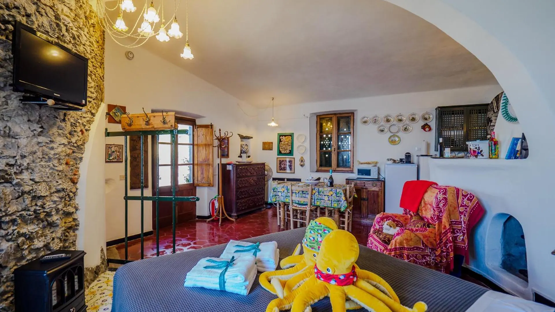 Muin A Ventu Historical Tower Apartment Vernazza 0*,  Italy