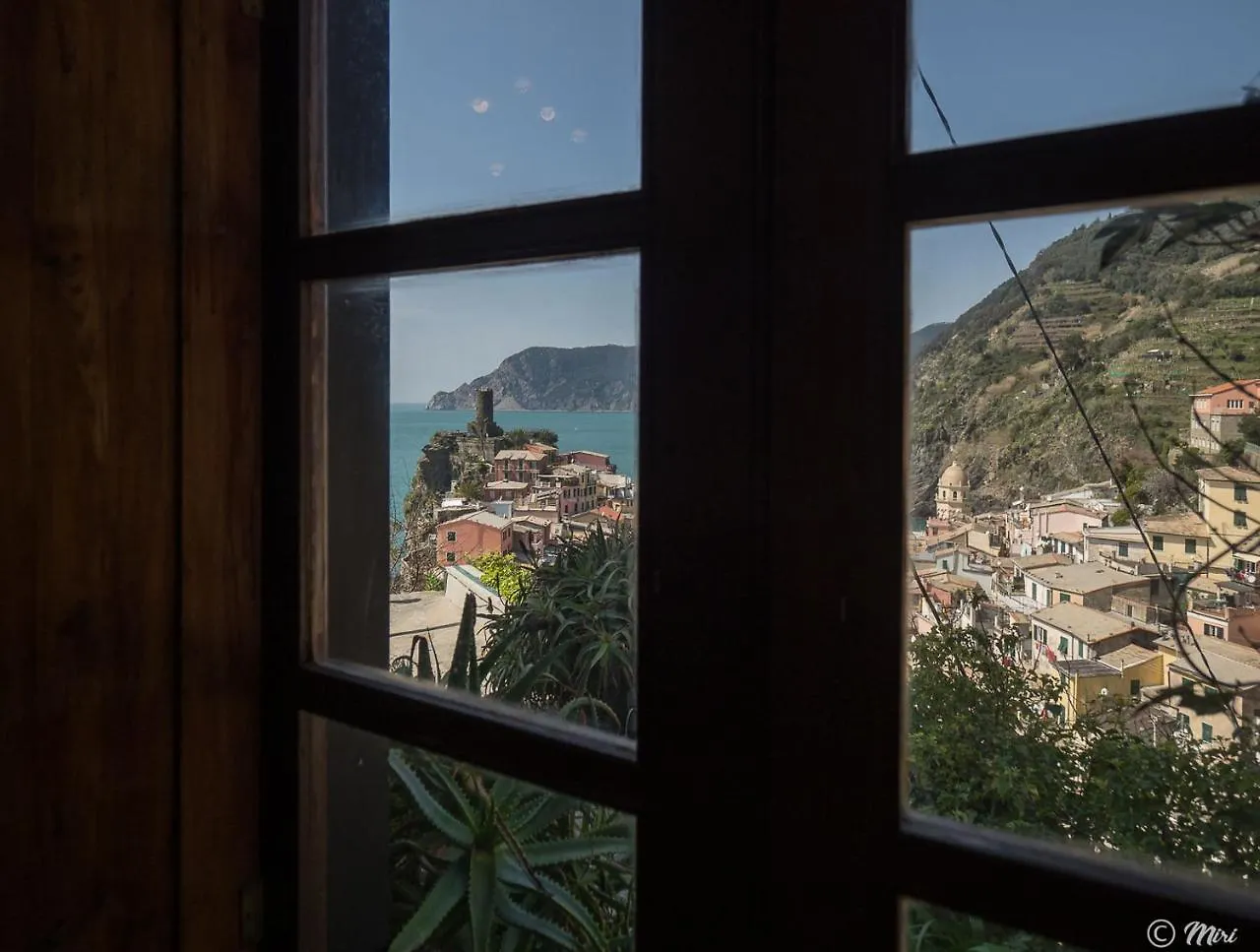 Muin A Ventu Historical Tower Apartment Vernazza